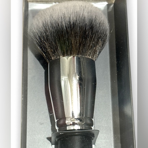 Japonesque Domed Powder Brush NIB - Picture 5 of 5